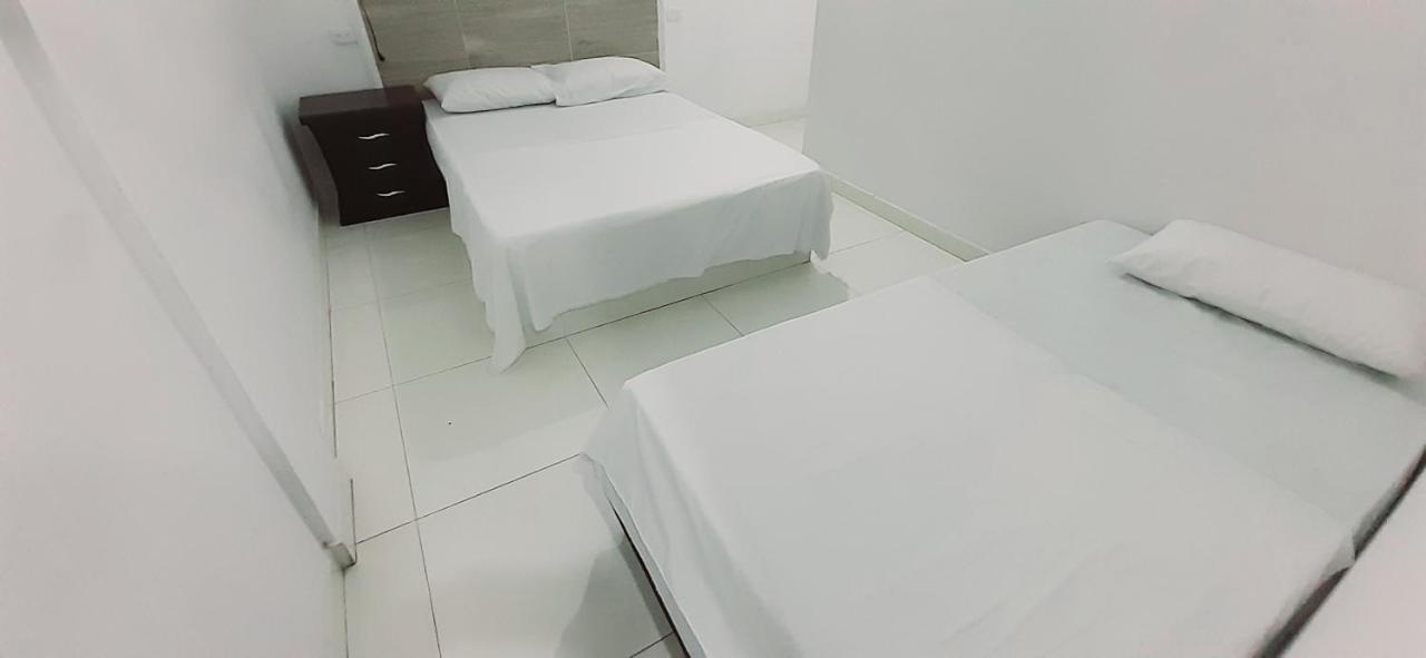 Hotel Maria Jose Вилавиченцио Екстериор снимка